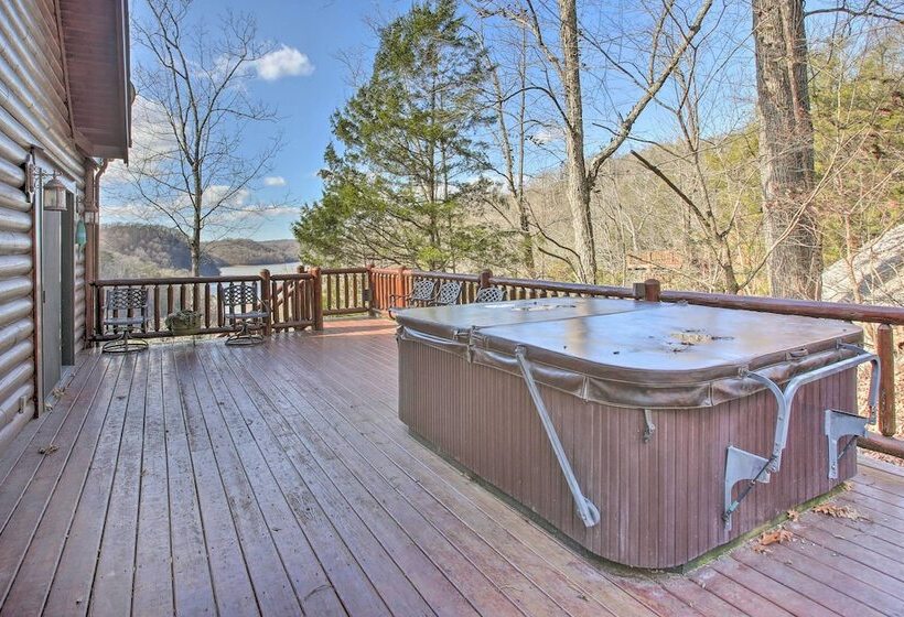 Petfriendly Highway Log Cabin W/ Lake View!