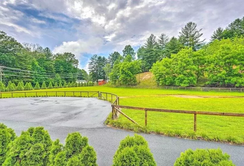 Pisgah Forest Farm Home: Outdoor Pool & Games