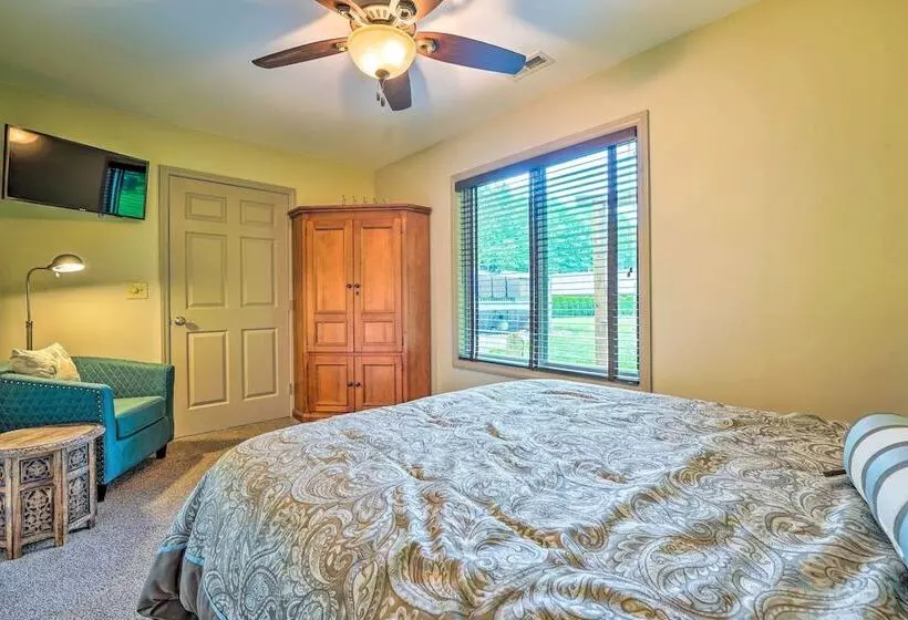 Pisgah Forest Farm Home: Outdoor Pool & Games