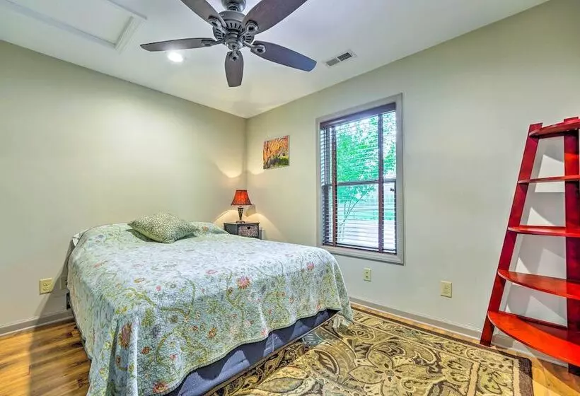 Pisgah Forest Farm Home: Outdoor Pool & Games