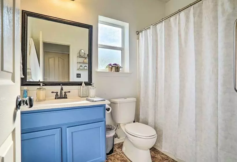 Quaint Santa Teresa Retreat Near The Border