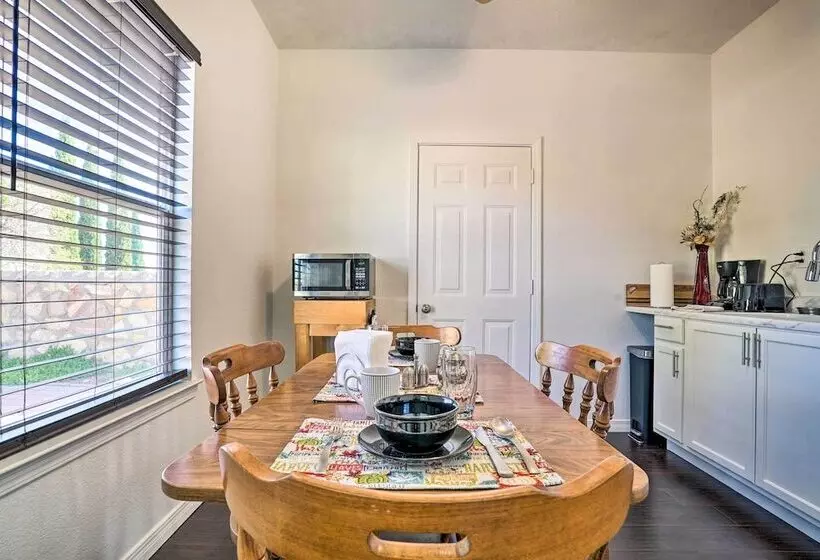 Quaint Santa Teresa Retreat Near The Border