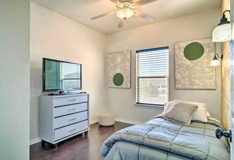 Quaint Santa Teresa Retreat Near The Border