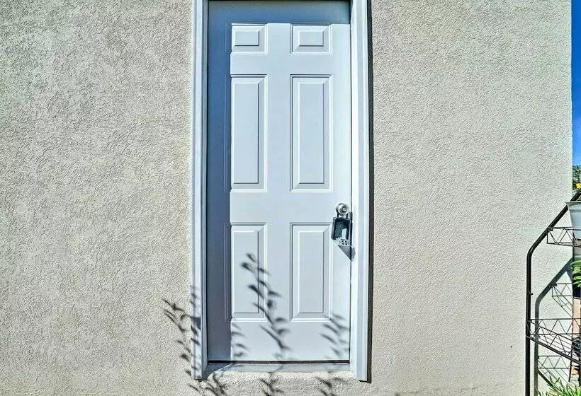 Quaint Santa Teresa Retreat Near The Border