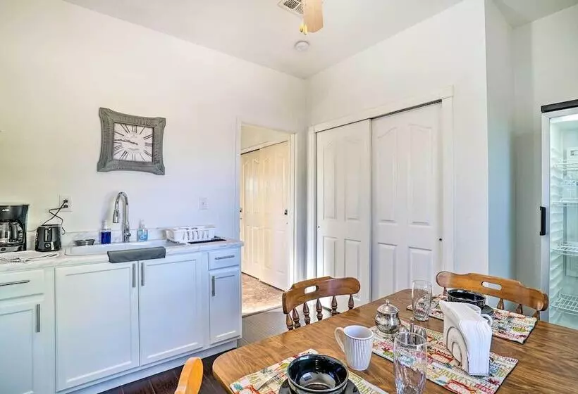 Quaint Santa Teresa Retreat Near The Border