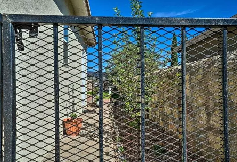 Quaint Santa Teresa Retreat Near The Border