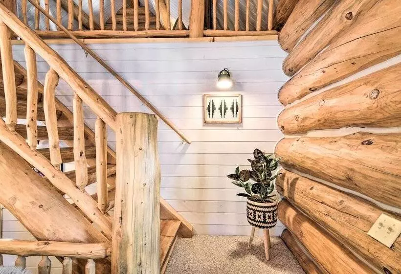Remodeled Fairplay Log Cabin W/ Sauna + Loft!