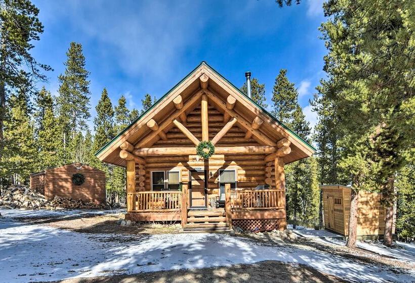 Remodeled Fairplay Log Cabin W/ Sauna + Loft!