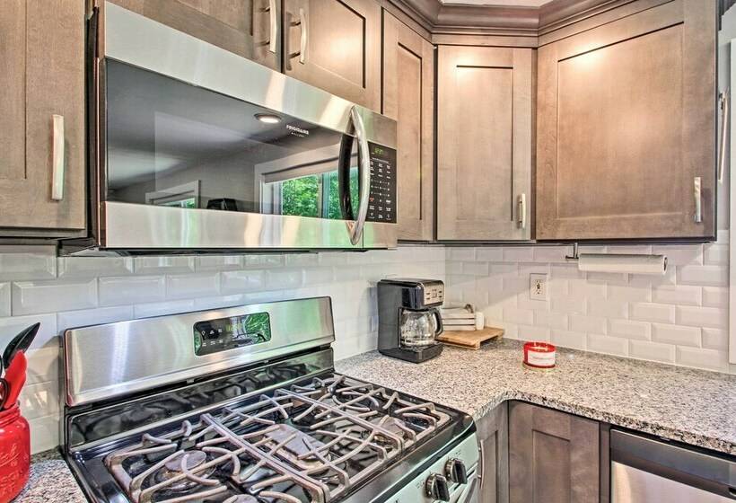 Renovated Home W/direct Access To Snowmobile Trail