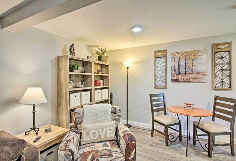 Renovated Home W/direct Access To Snowmobile Trail