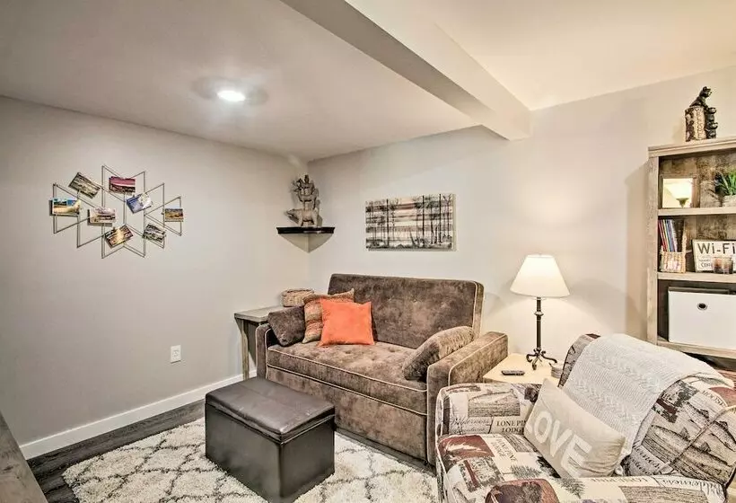 Renovated Home W/direct Access To Snowmobile Trail