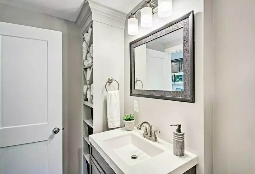 Renovated Home W/direct Access To Snowmobile Trail