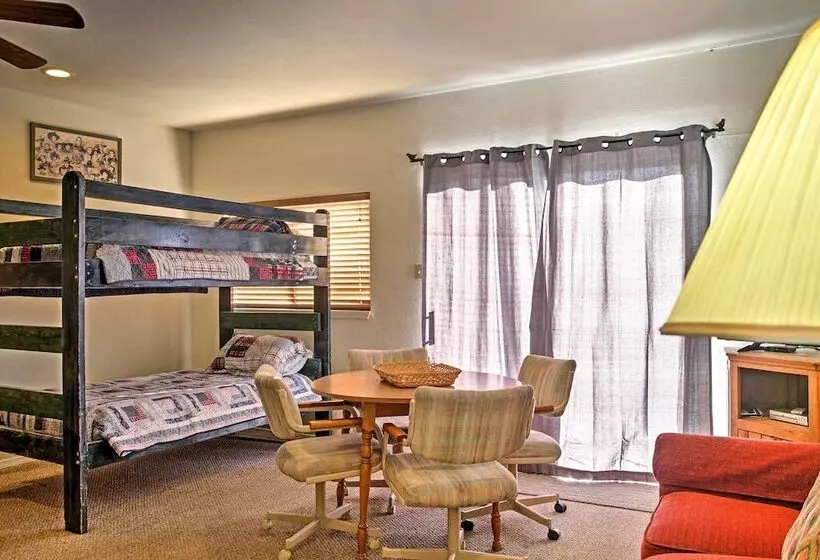 Rustic Alto Cabin W/ Hot Tub, Deck & Fireplace!