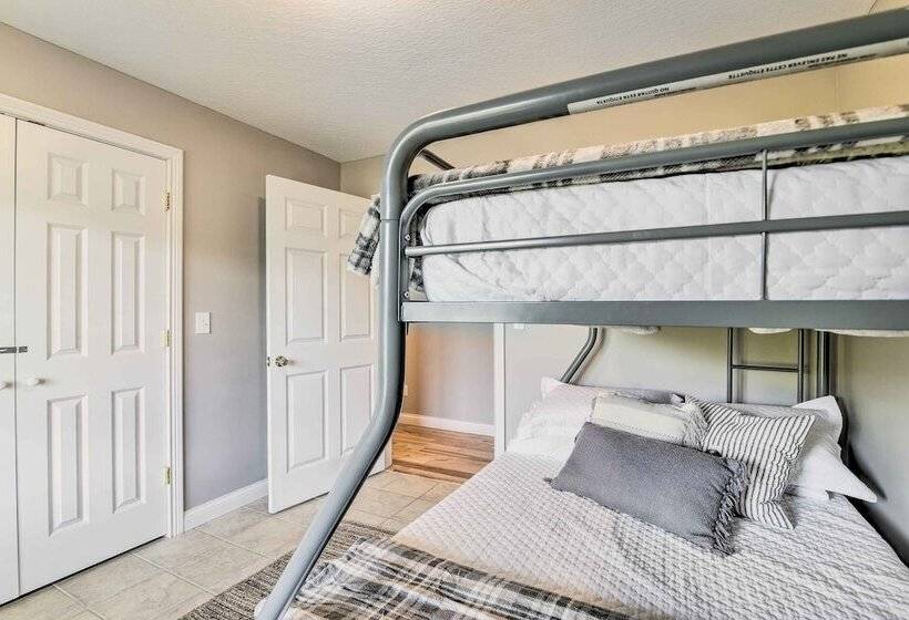 Secluded Retreat On 2 Acres Near Dale Hollow Lake!