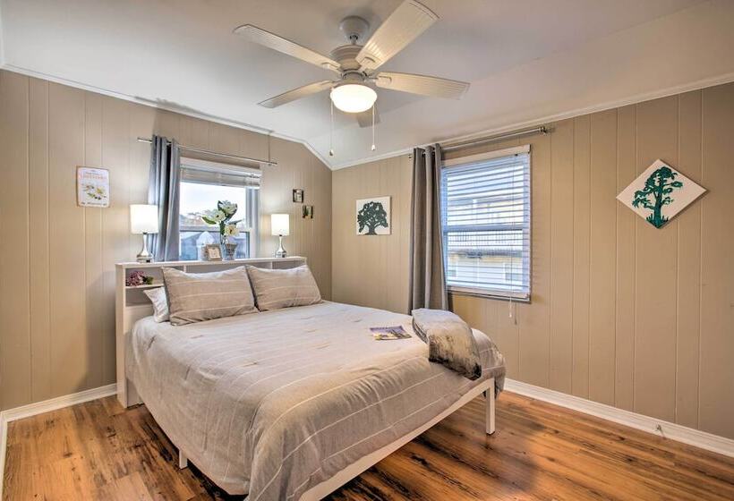 Springfield Riverfront Cabin W/ Boat Dock!