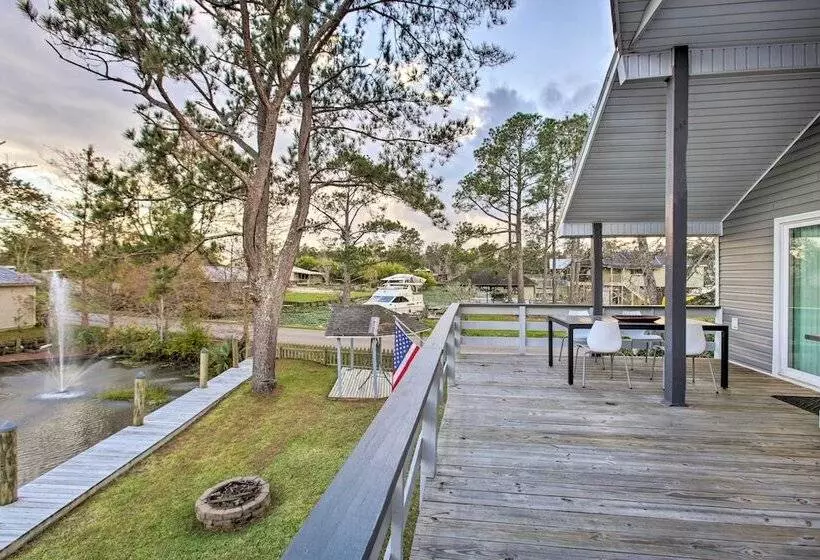 Springfield Riverfront Cabin W/ Boat Dock!