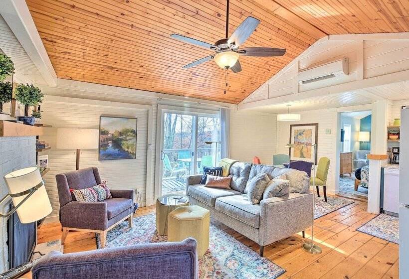 Sunny Hill Cottage Dry Ridge Escape W/ Deck!