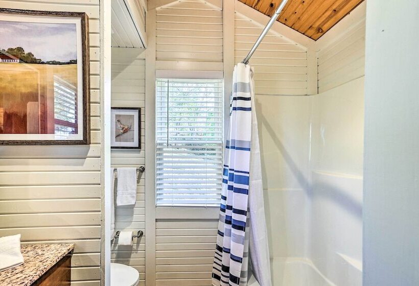 Sunny Hill Cottage Dry Ridge Escape W/ Deck!