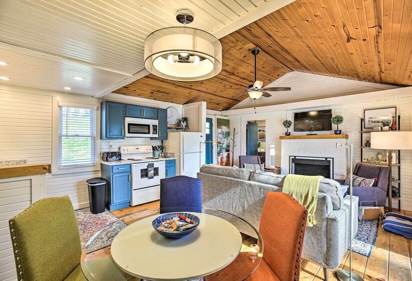 Sunny Hill Cottage Dry Ridge Escape W/ Deck!