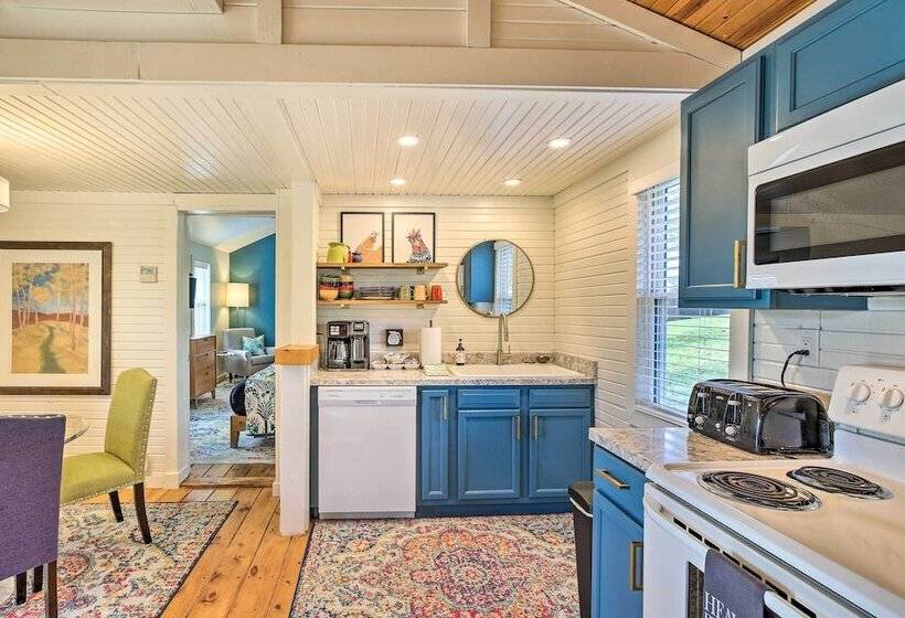 Sunny Hill Cottage Dry Ridge Escape W/ Deck!