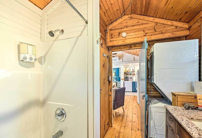 Sunny Hill Cottage Dry Ridge Escape W/ Deck!