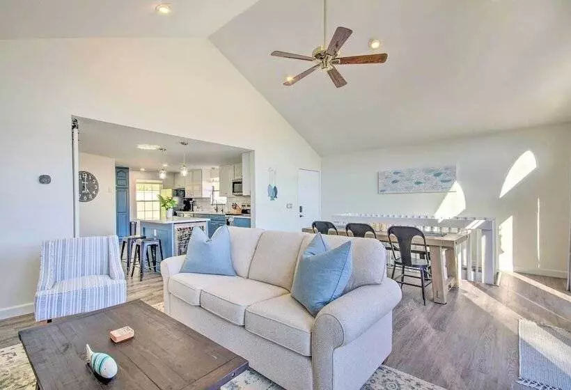 Boat Slip, Fire Pit: Lakefront Sunrise Beach Home!