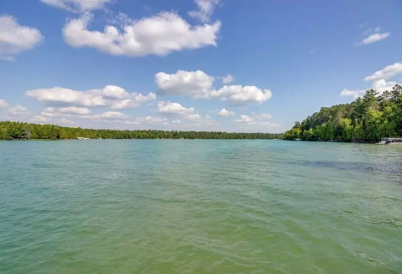 Thunder Lake Escape + Boat Dock!