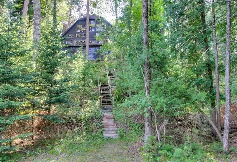 Thunder Lake Escape + Boat Dock!