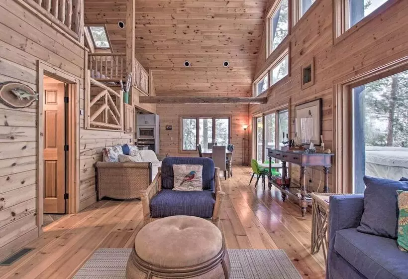 Thunder Lake Escape + Boat Dock!