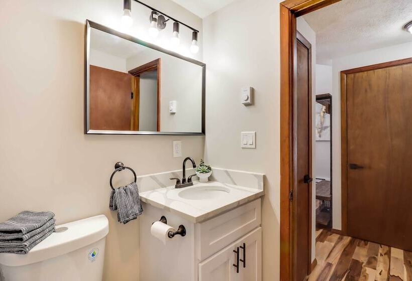 Tobyhanna Vacation Home W/ Community Pool Access