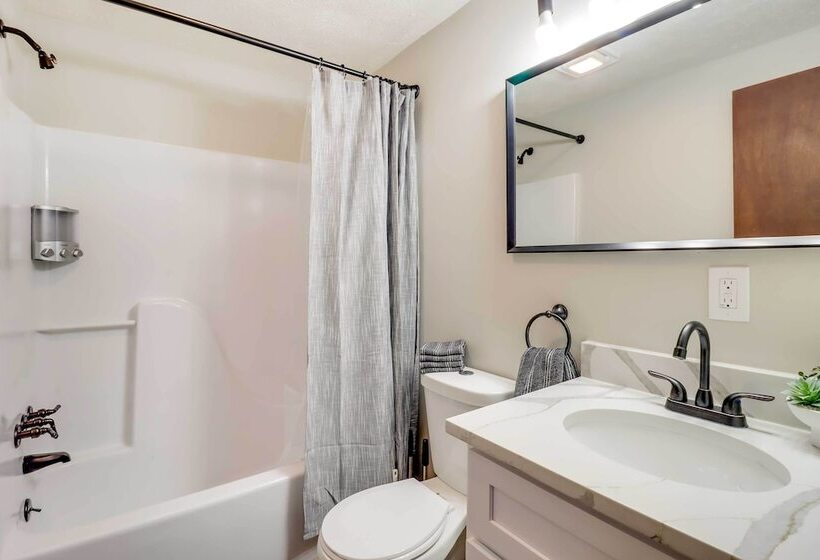 Tobyhanna Vacation Home W/ Community Pool Access