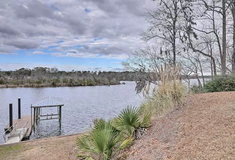 Pristine Cottage W/ Access To The Trent River