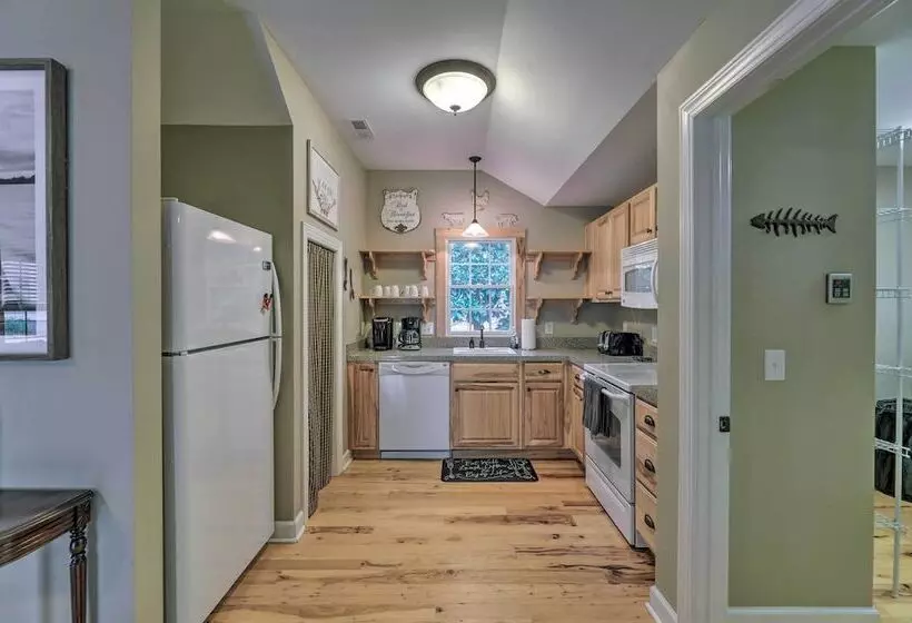 Pristine Cottage W/ Access To The Trent River