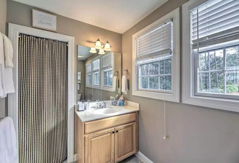 Pristine Cottage W/ Access To The Trent River