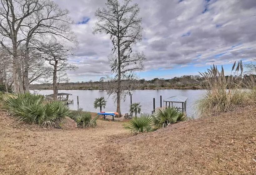 Pristine Cottage W/ Access To The Trent River