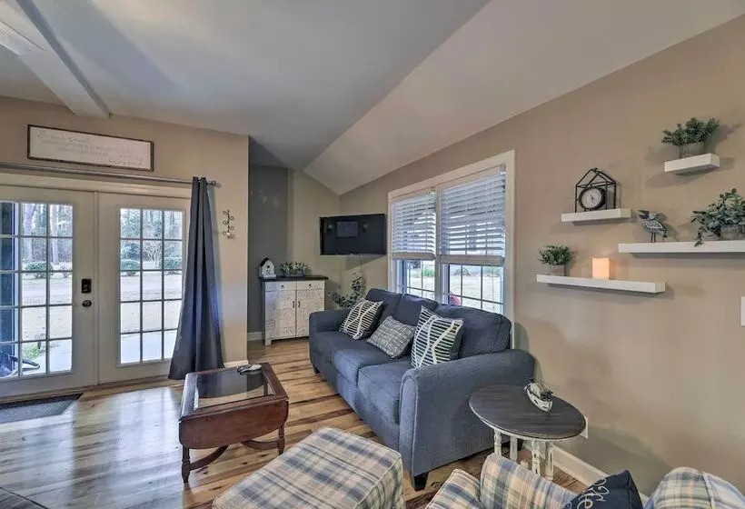 Pristine Cottage W/ Access To The Trent River