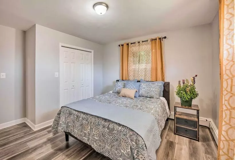 Updated Home W/ Pool Table ~ 4 Mi To Hershey!