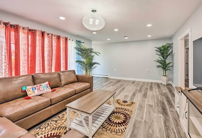 Updated Home W/ Pool Table ~ 4 Mi To Hershey!