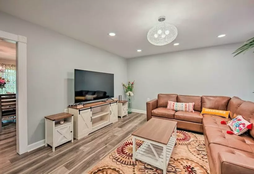 Updated Home W/ Pool Table ~ 4 Mi To Hershey!