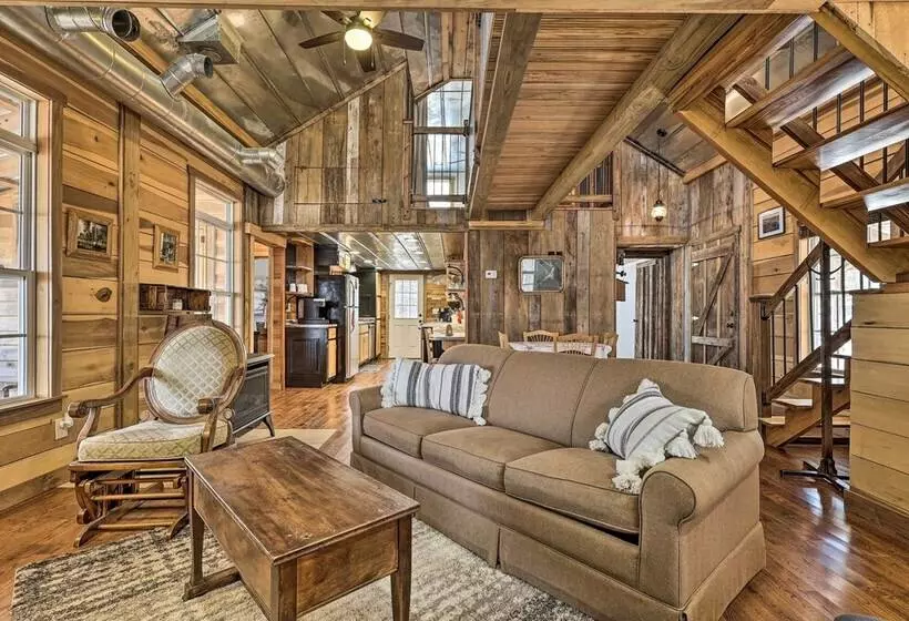 Victoria Farms  Vinemont Vacation Rental!