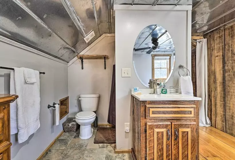 Victoria Farms  Vinemont Vacation Rental!