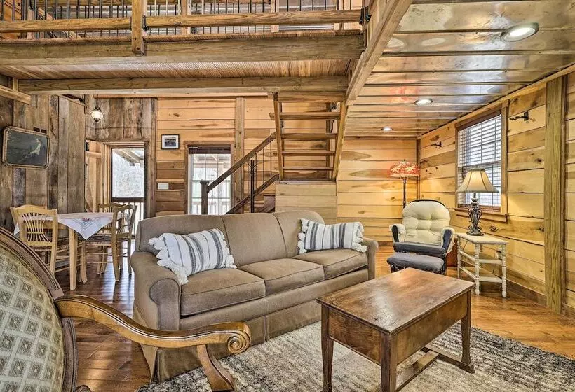 Victoria Farms  Vinemont Vacation Rental!