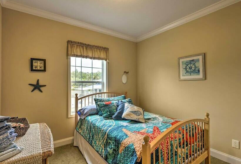 Anchors Away In Steinhatchee  Home W/ Deck!
