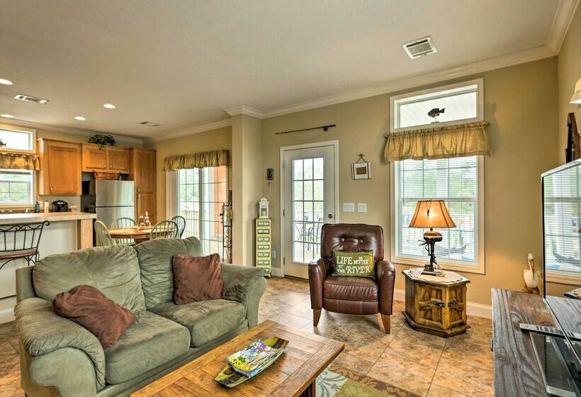 Anchors Away In Steinhatchee  Home W/ Deck!