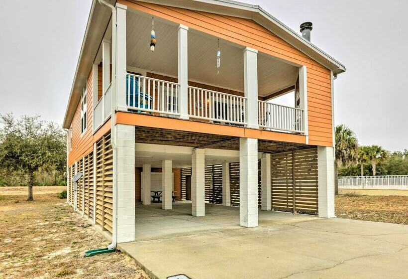 Anchors Away In Steinhatchee  Home W/ Deck!