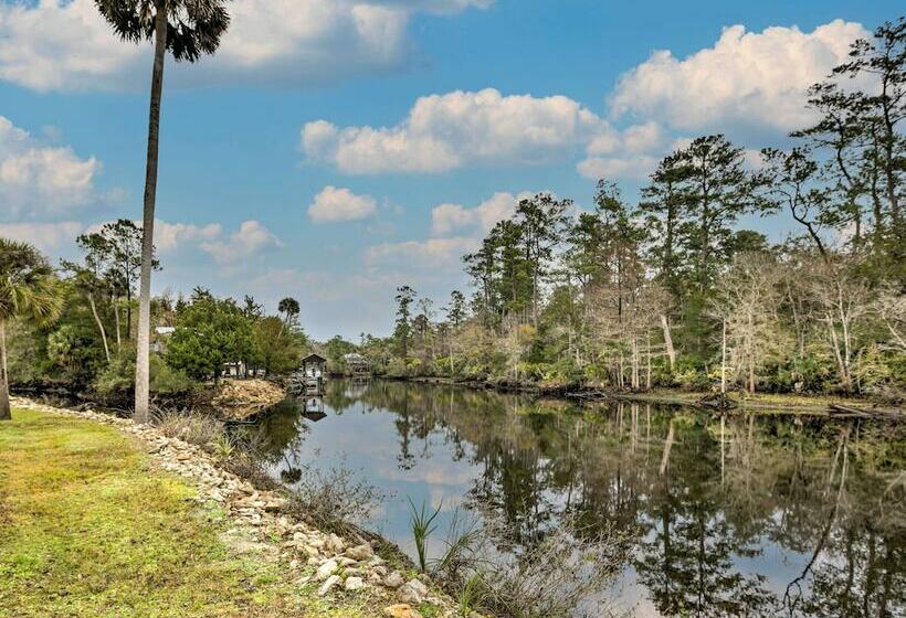 Anchors Away In Steinhatchee  Home W/ Deck!