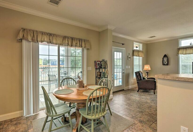 Anchors Away In Steinhatchee  Home W/ Deck!