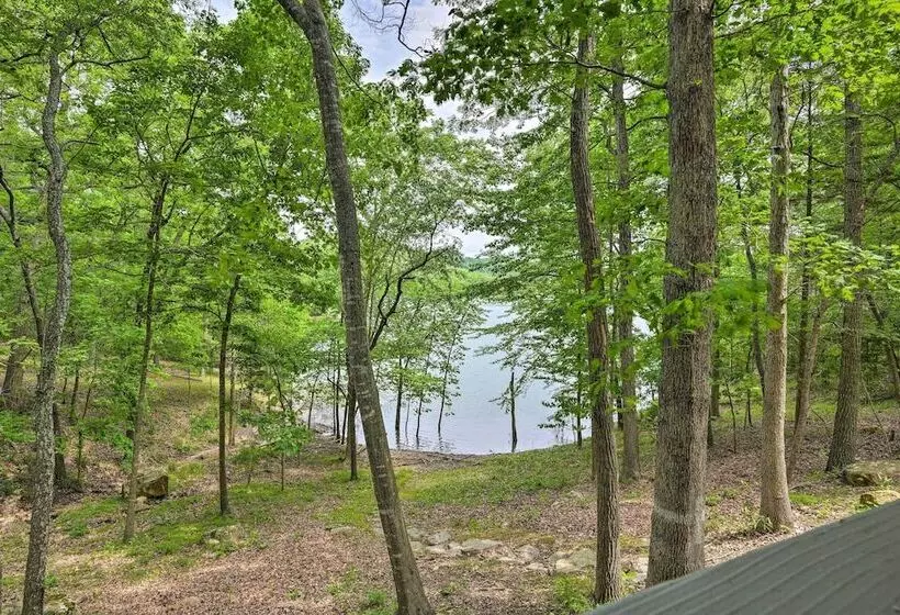 Beaver Lake Retreat W/ Deck & Private Hot Tub