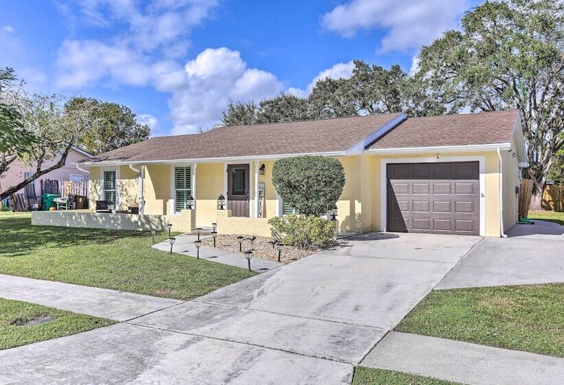 Bright Port St Lucie Home W/ Private Pool!