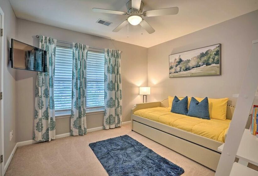 Bright Summerville Abode ~ 9 Mi To Water Park